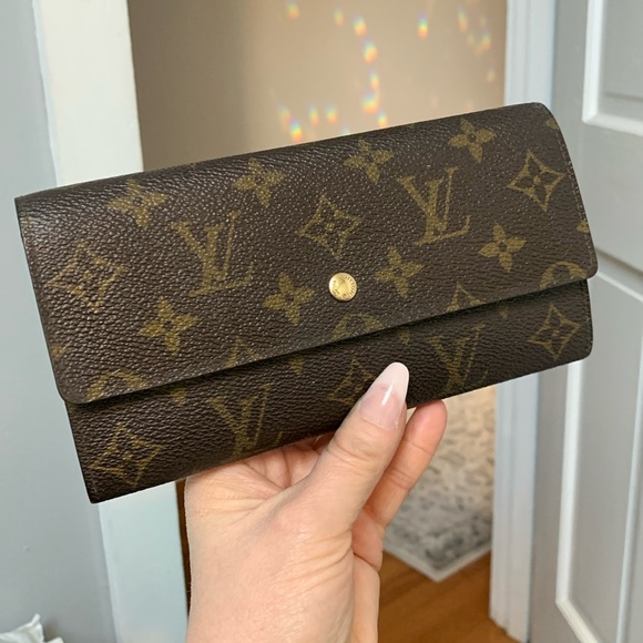 1991 authentic and vintage Louis Vuitton Sarah wallet - Picture 1 of 17